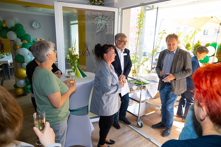 Geburtstag der Tagespflege in unserer Ossietzkystraße 50 a-c 3 2023 05 Geburtstag Tagespflege 2